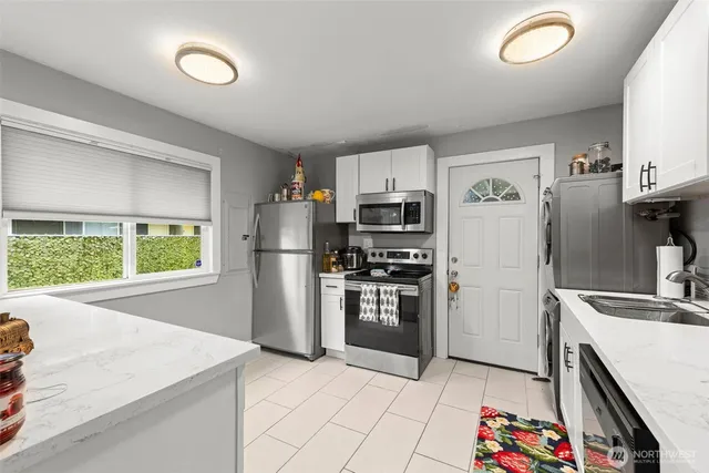 $450,000 | 615 1st Avenue South, Kent, WA 98032