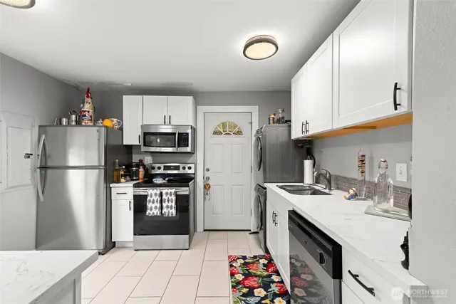 $450,000 | 615 1st Avenue South, Kent, WA 98032