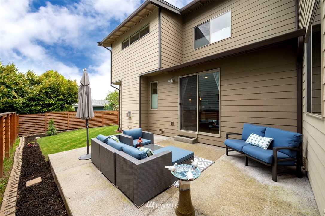 1500 South 28th Street Renton, WA 98055 - Photo 27 of 29 a view of a couches in patio of back yard