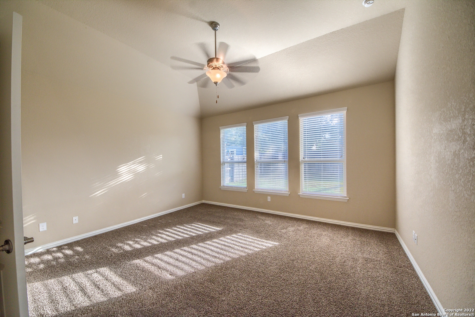 714 Raceland Road San Antonio, TX 78245 - Photo 21 of 36
