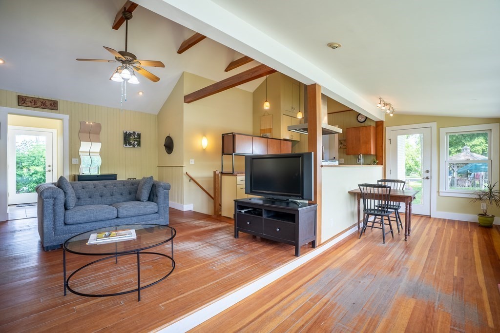 101 Honey Pot Road Hadley, MA 01035 - Photo 18 of 42 Gallery Image 18