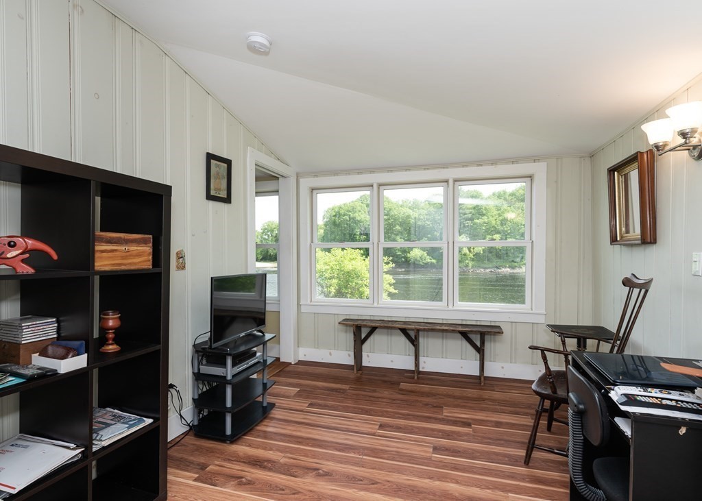 101 Honey Pot Road Hadley, MA 01035 - Photo 21 of 42 Gallery Image 21