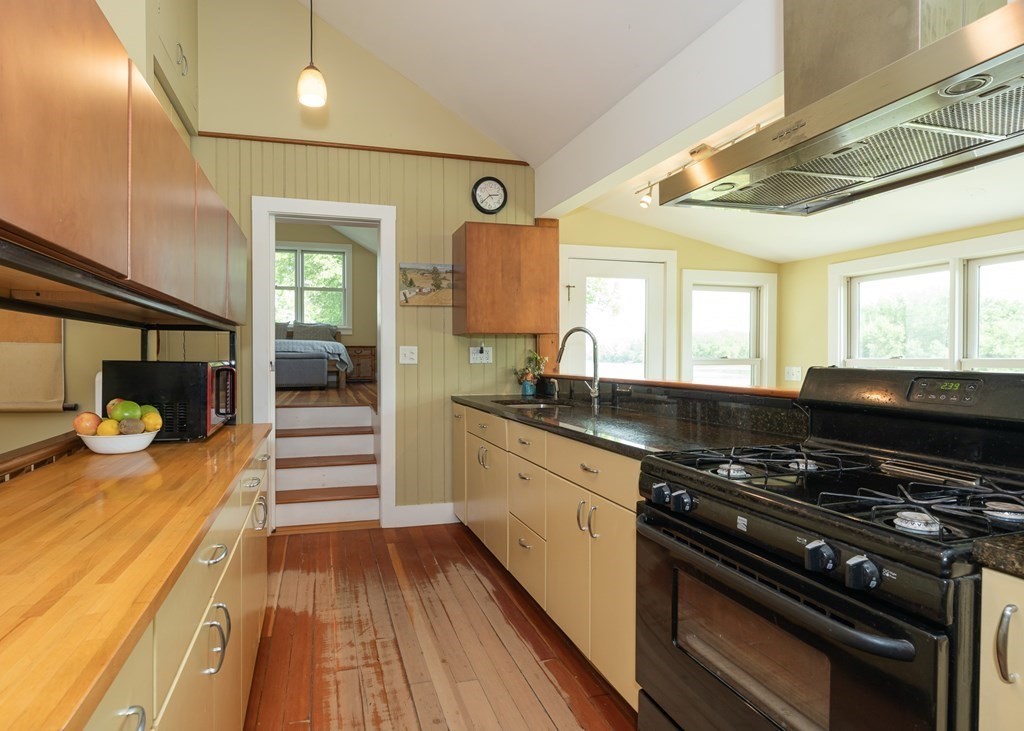 101 Honey Pot Road Hadley, MA 01035 - Photo 25 of 42 Gallery Image 25