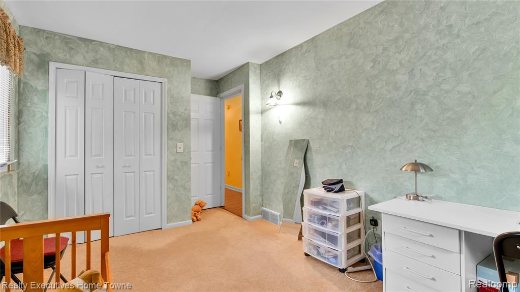 4779 Lakeshore Road Fort Gratiot, MI 48059 - Photo 14 of 33 Gallery Image 14