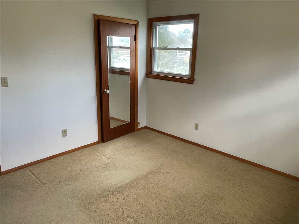 72 Chase Road Portsmouth, RI 02871 - Photo 10 of 20 Gallery Image 10