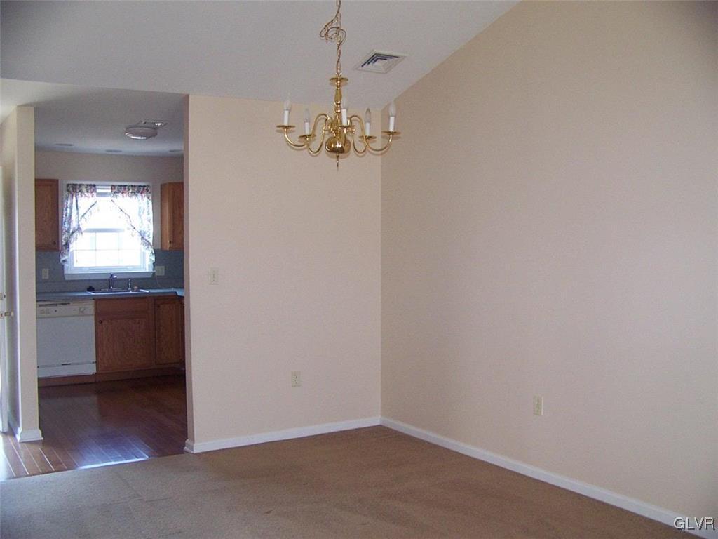 2730 Upstream Farm Road Easton, PA 18040 - Photo 9 of 13 Gallery Image 9