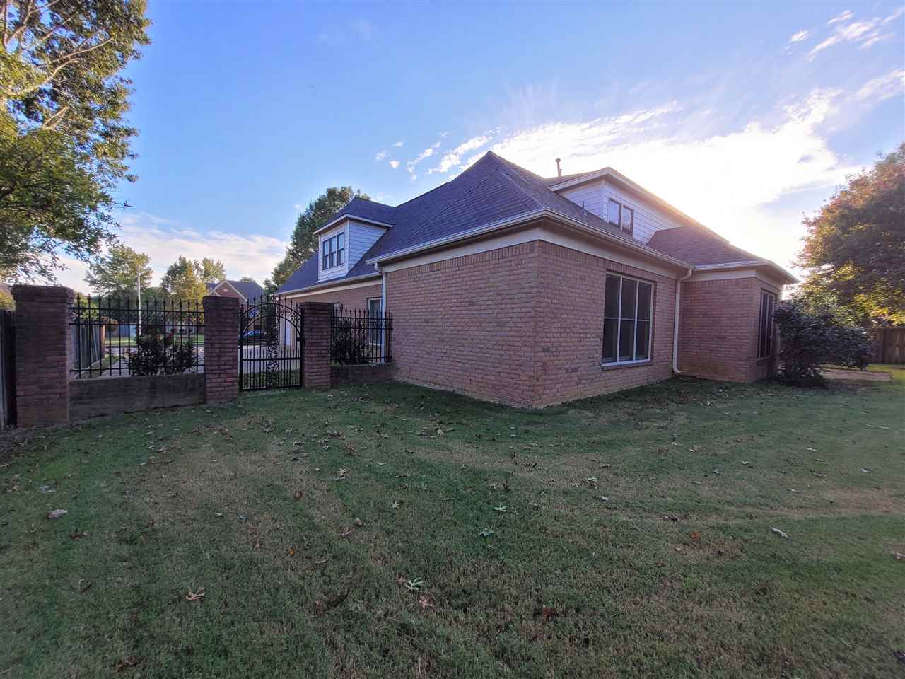 536 Estanaula Road Collierville, TN 38017 - Photo 5 of 25 a view of a house with a yard