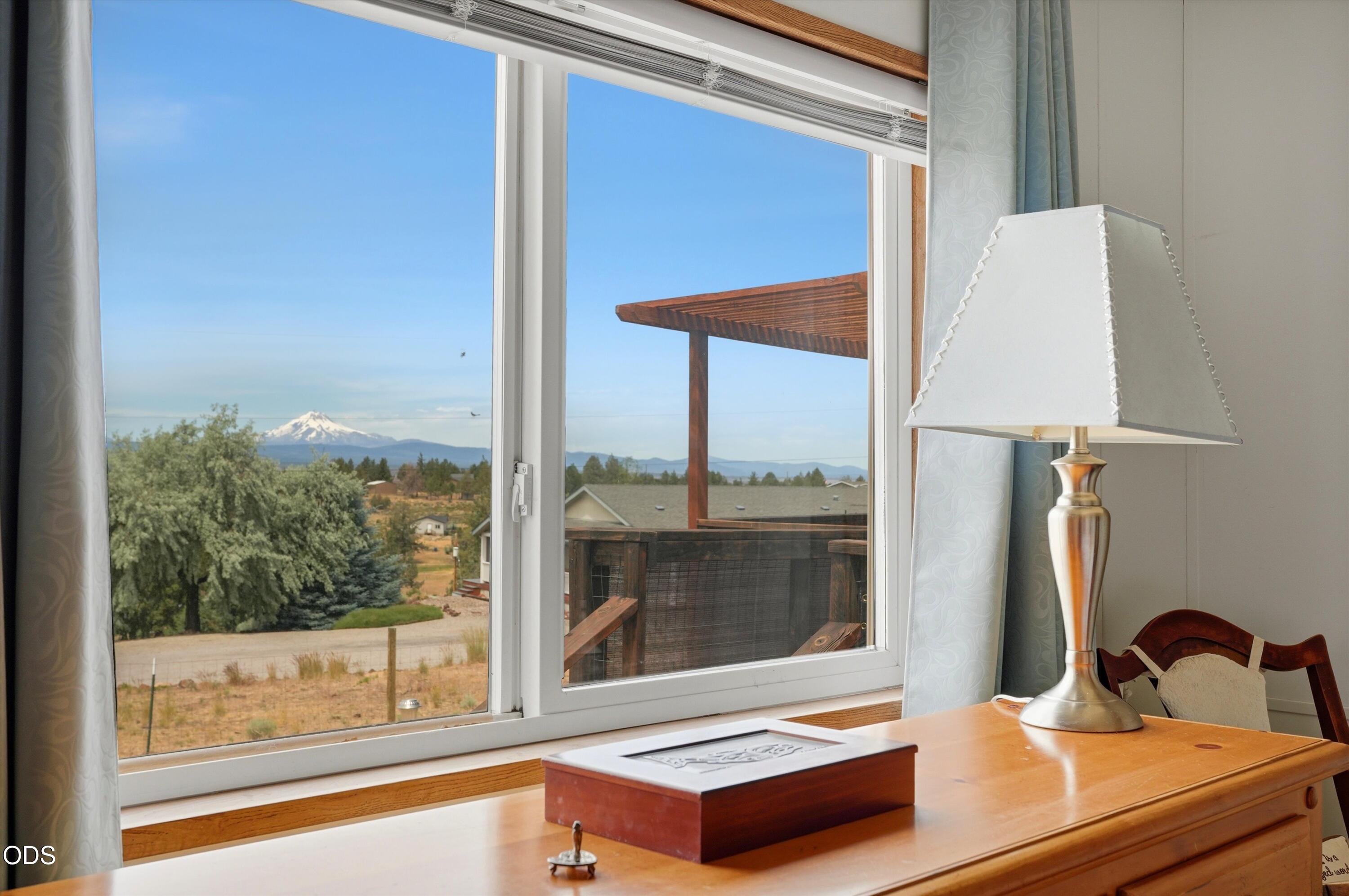 10711 Southwest Shad Road Terrebonne, OR 97760 - Photo 10 of 33