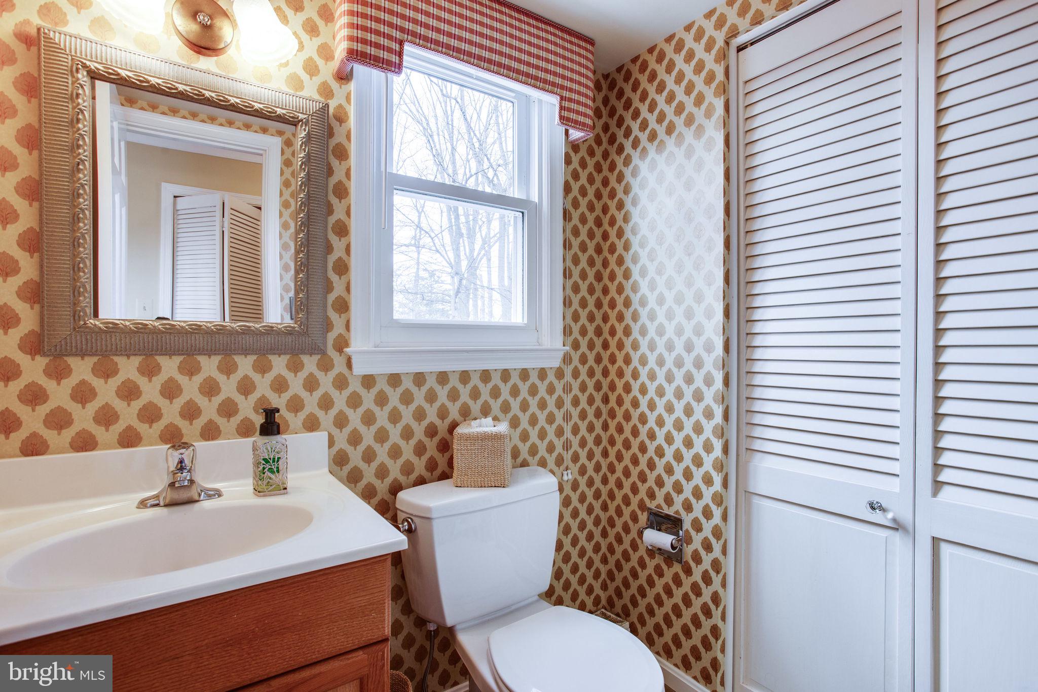 1001 Rachel Lane Southwest Vienna, VA 22180 - Photo 14 of 36