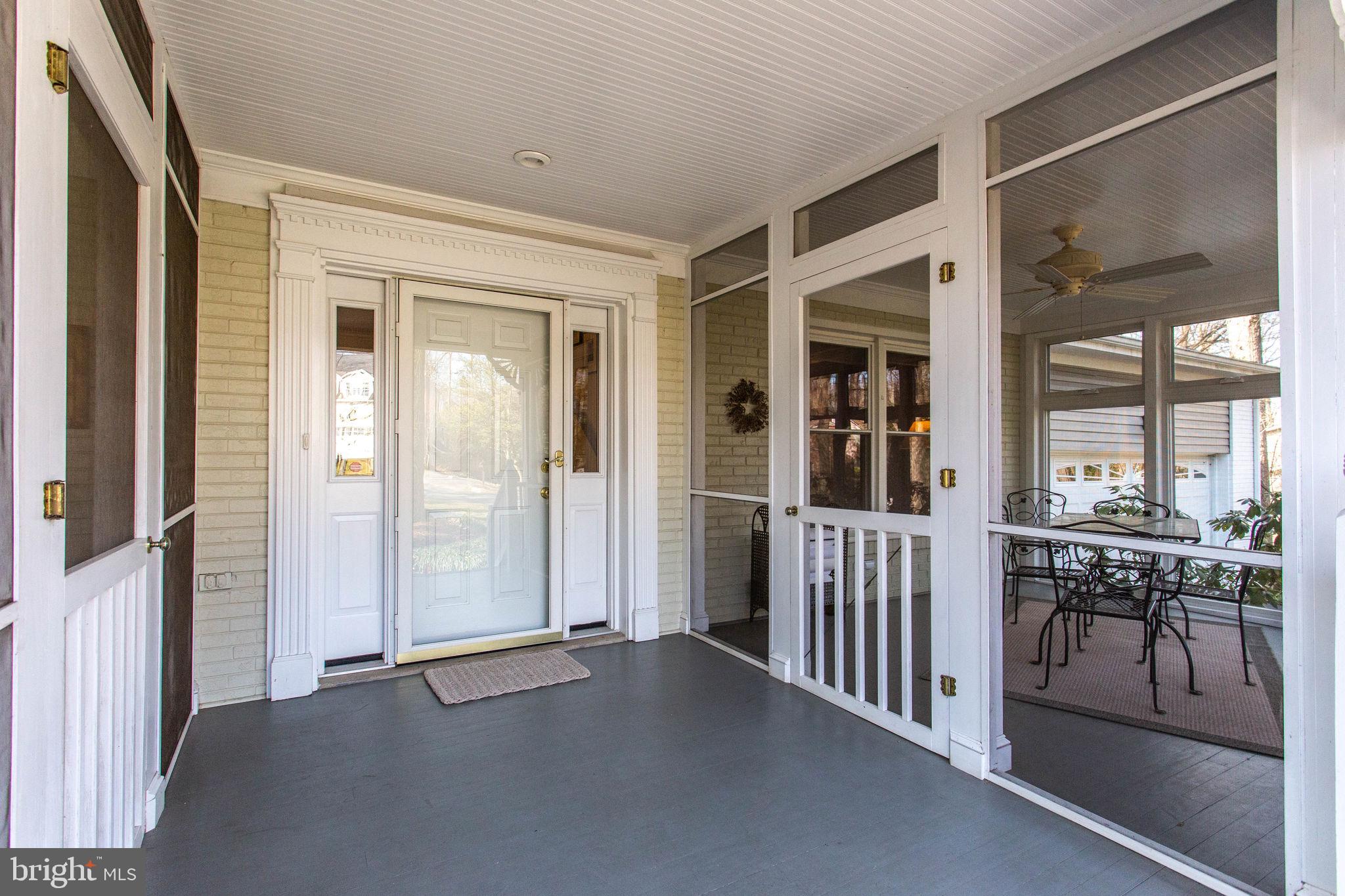 1001 Rachel Lane Southwest Vienna, VA 22180 - Photo 3 of 36