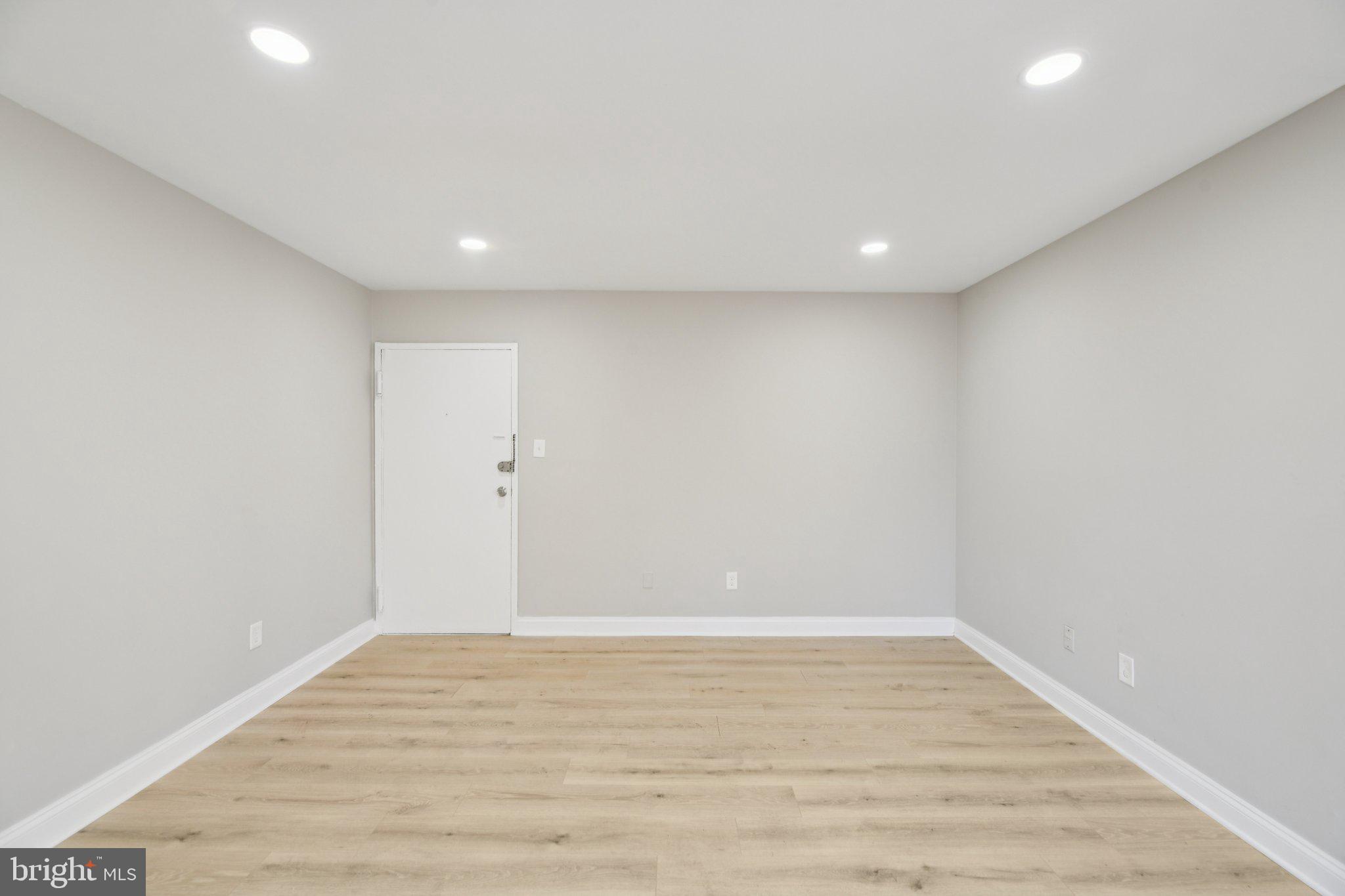 3138 Brinkley Road, Unit 8102 Temple Hills, MD 20748 - Photo 6 of 27 a view of room