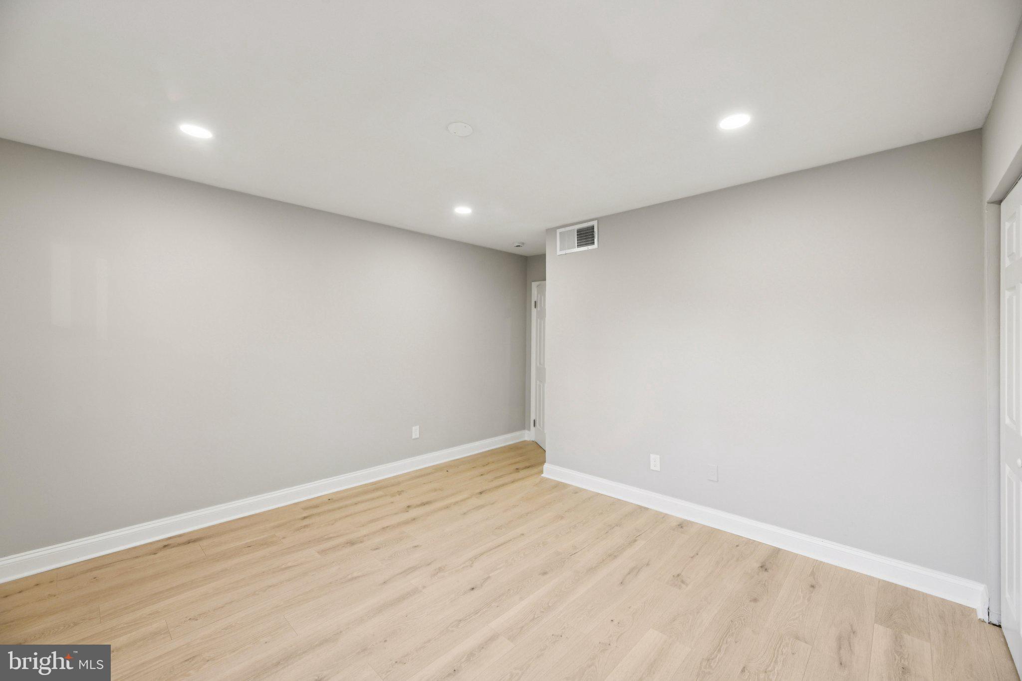 3138 Brinkley Road, Unit 8102 Temple Hills, MD 20748 - Photo 10 of 27 a view of room