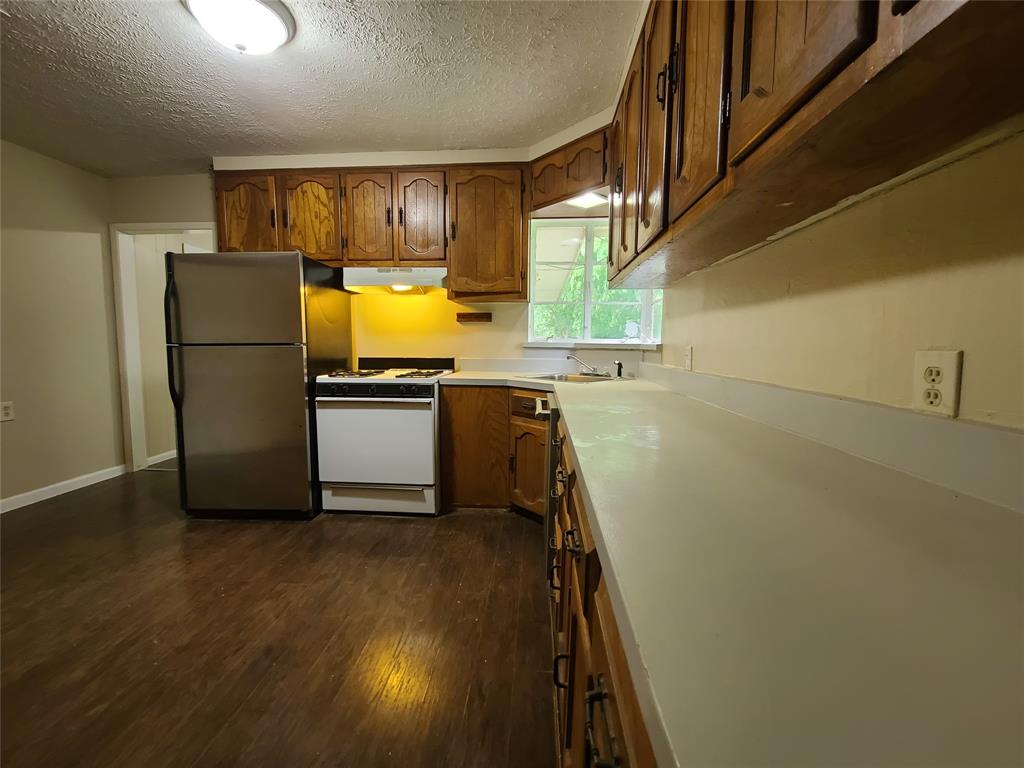 9867 Carnegie Place Dallas, TX 75228 - Photo 7 of 23