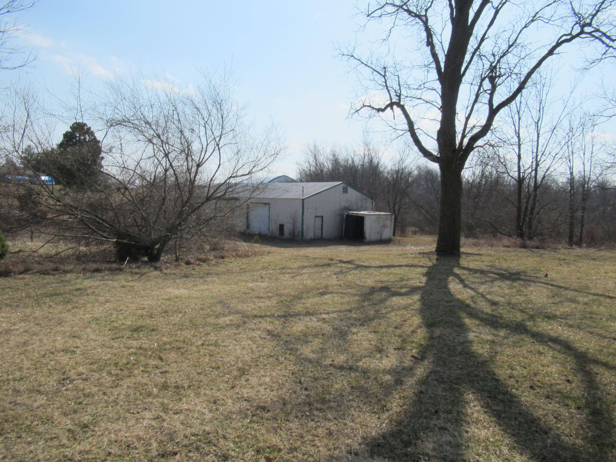 11859 East Chicago Road Jerome, MI 49249 - Photo 3 of 23 Barn