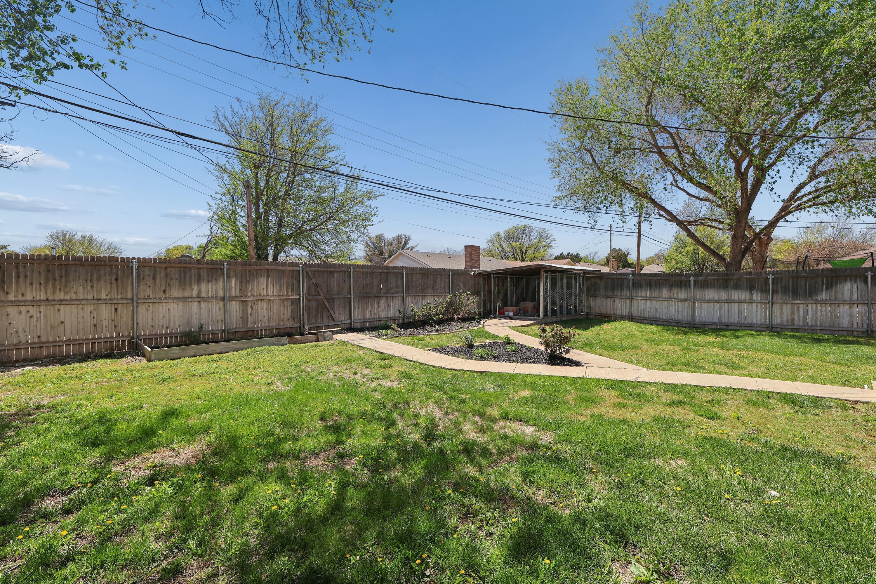 4207 Relatta Avenue Amarillo, TX 79110 - Photo 16 of 19 24-Backyard