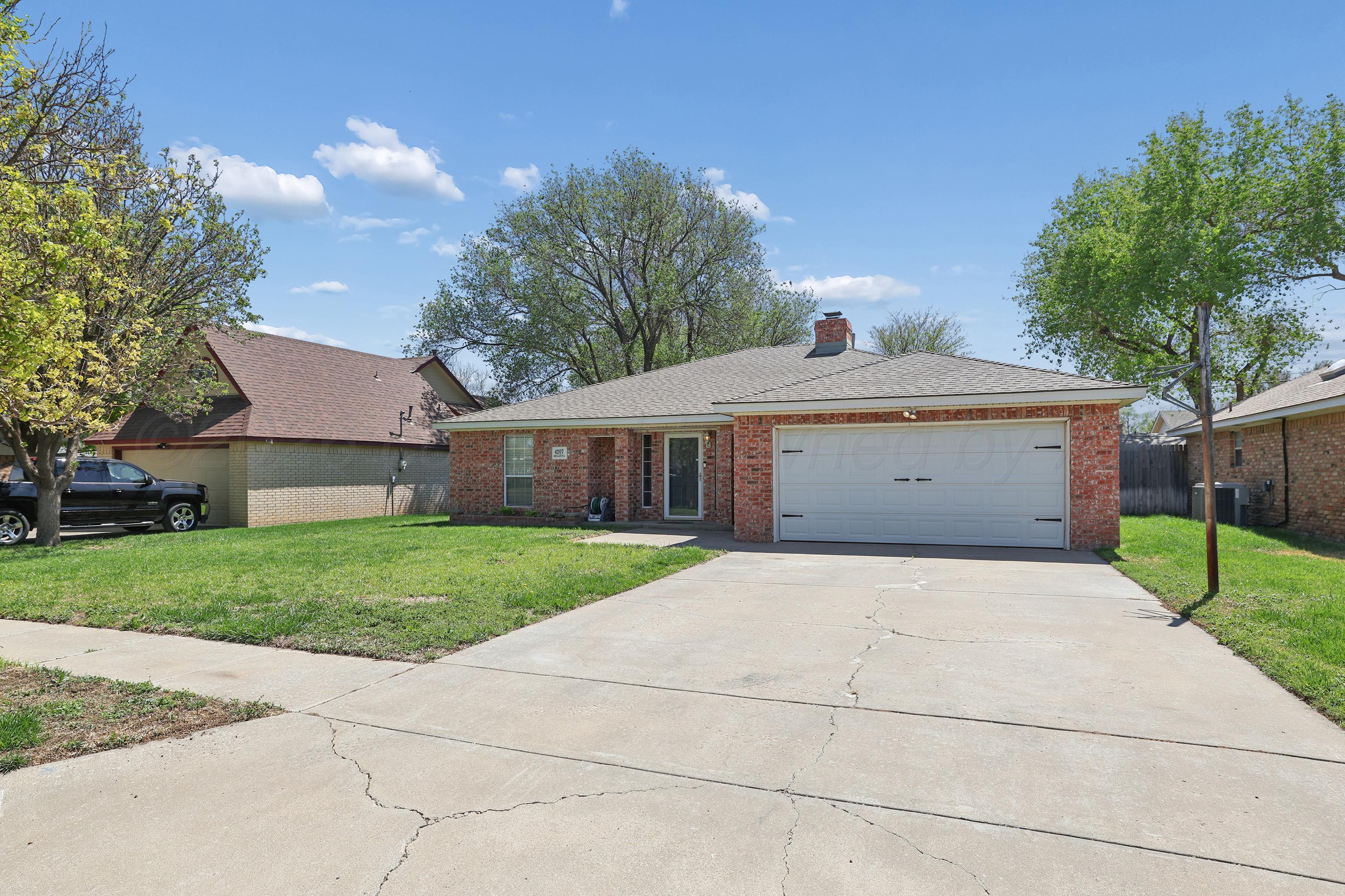 4207 Relatta Avenue Amarillo, TX 79110 - Photo 3 of 19 3-Front