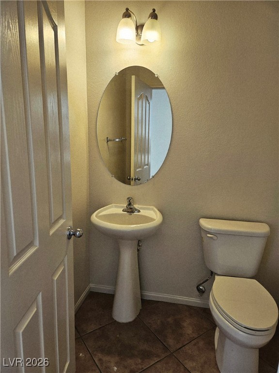 8941 Marmot Ridge Court Las Vegas, NV 89149 - Photo 4 of 22 1/2 Bathroom downstairs