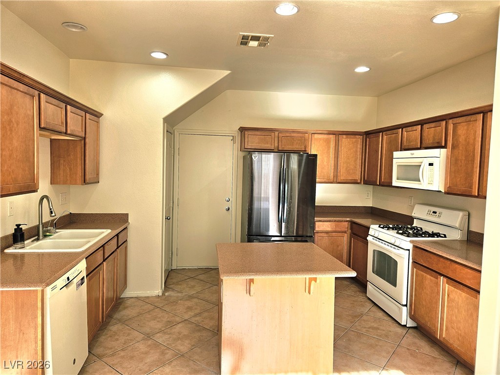 8941 Marmot Ridge Court Las Vegas, NV 89149 - Photo 9 of 22