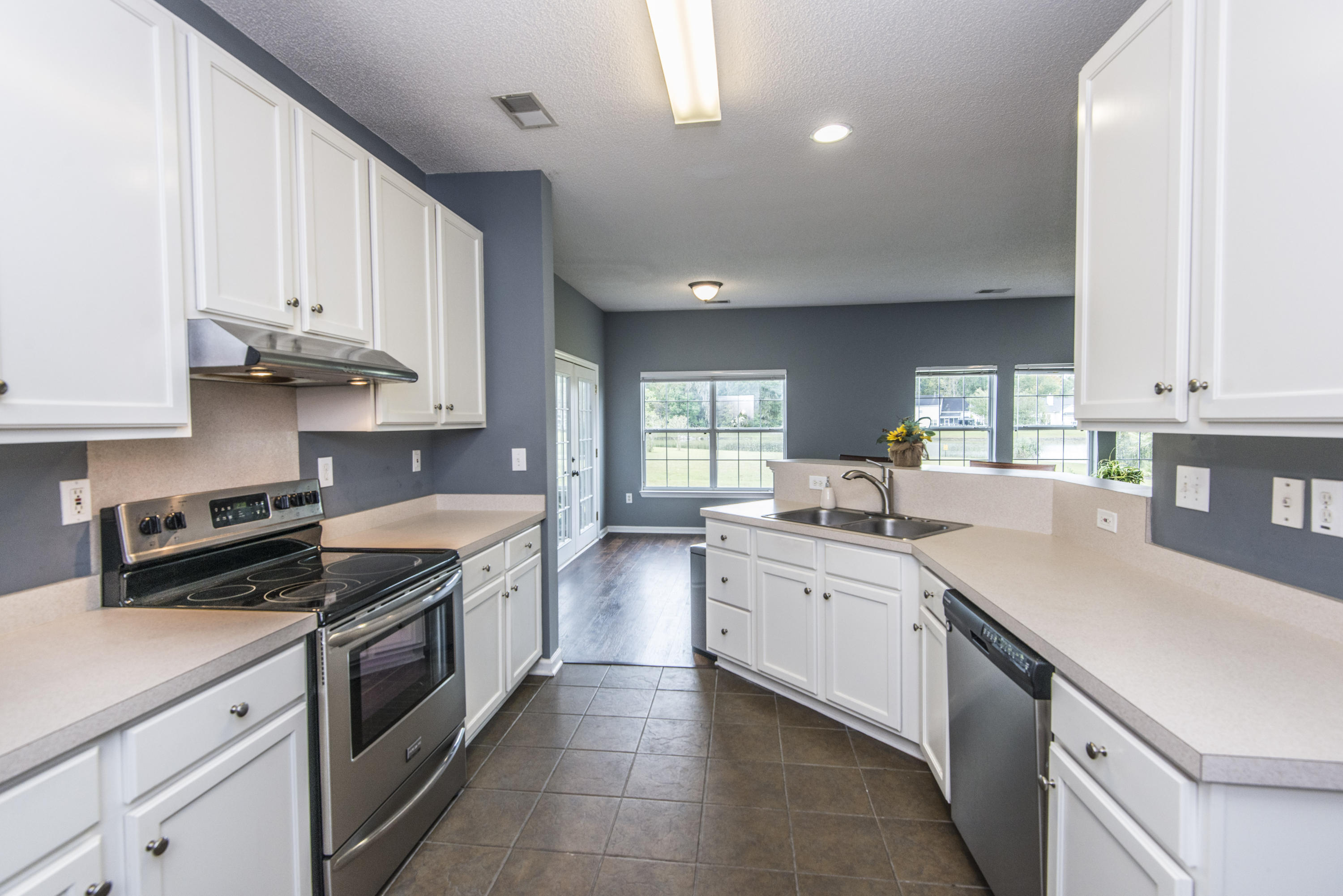 121 Walnut Creek Road Charleston, SC 29414 - Photo 14 of 35 121 Walnut Creek Road