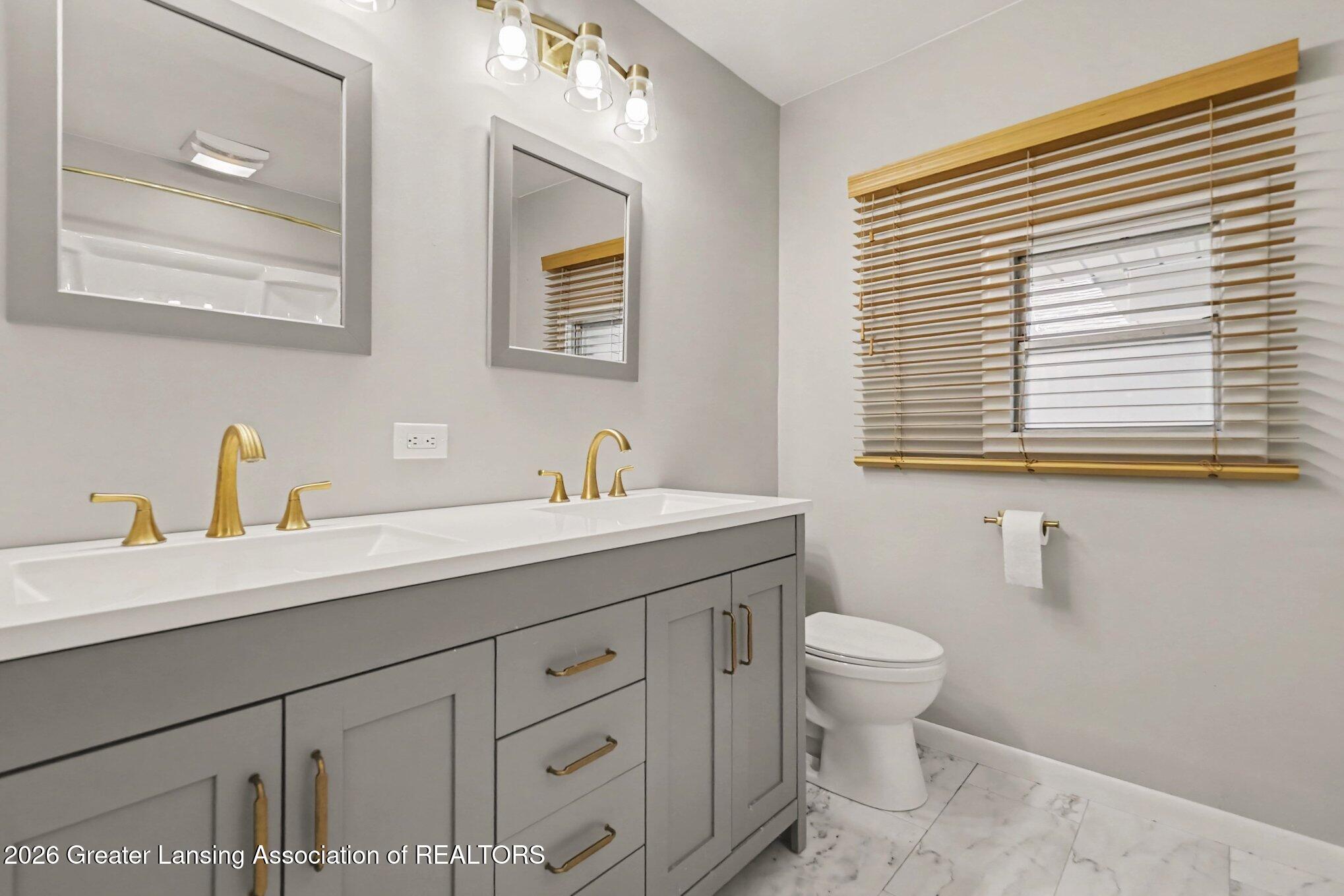 3725 Lansing Road Perry, MI 48872 - Photo 16 of 28 016_file_7723