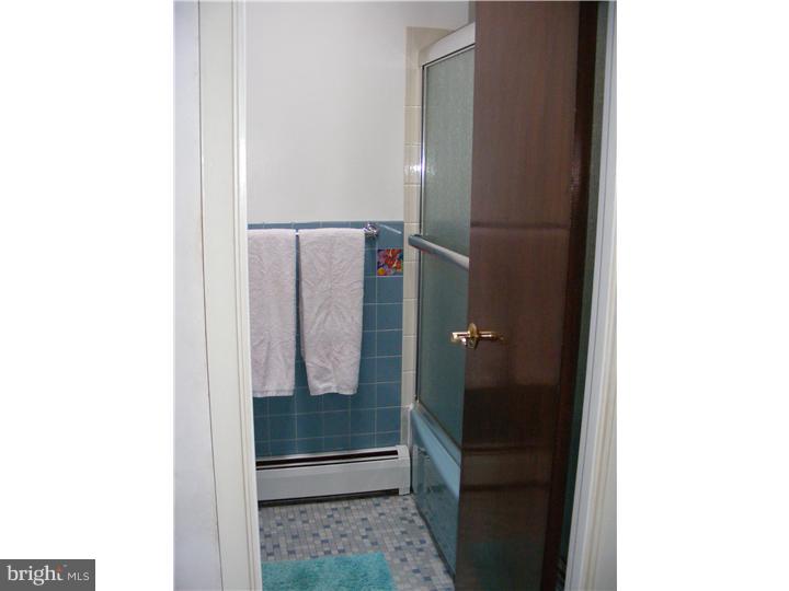 12407 Medford Road Philadelphia, PA 19154 - Photo 20 of 22 Bathroom