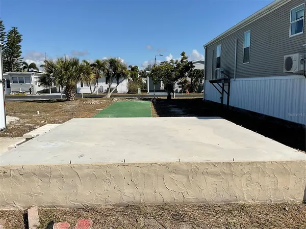 a view of outdoor space with green space