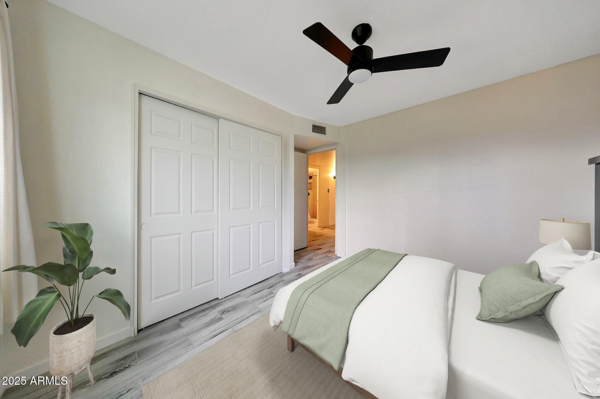 4602 East Broadway Road Phoenix, AZ 85040 - Photo 14 of 30 Primary Bedroom