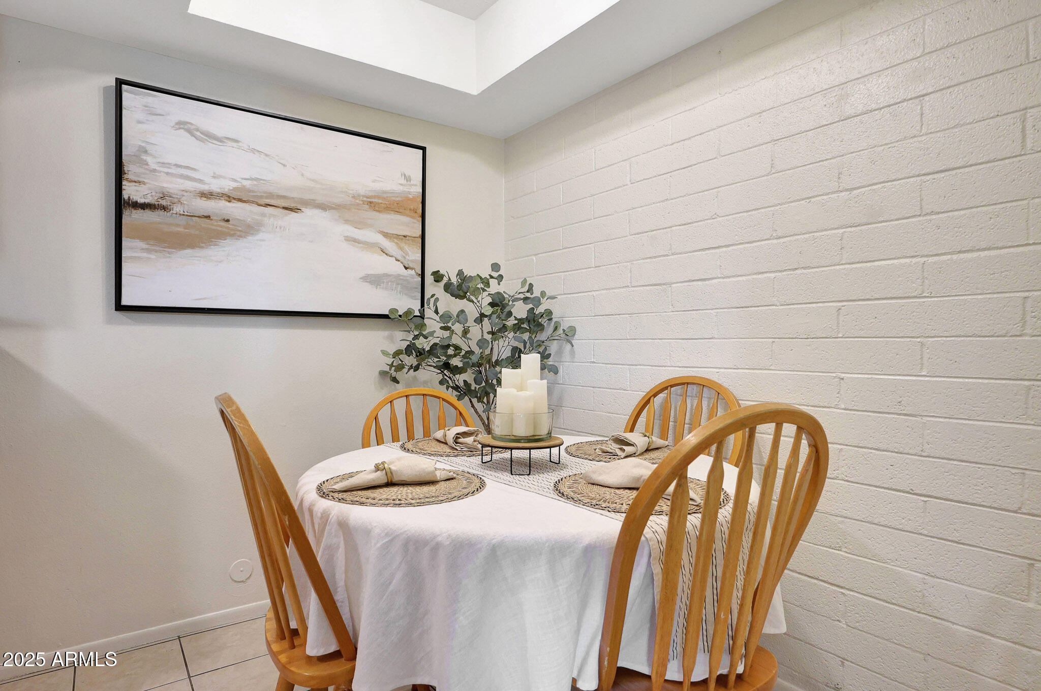 4602 East Broadway Road Phoenix, AZ 85040 - Photo 6 of 30 Dining