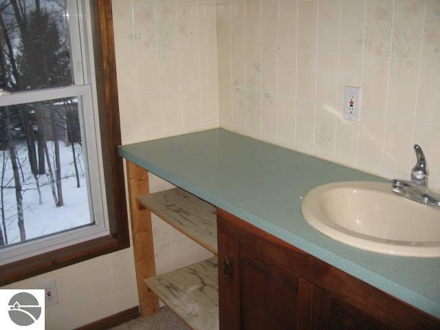 4303 East Hohnke Road Cedar, MI 49621 - Photo 8 of 15 1712765-7.JPG