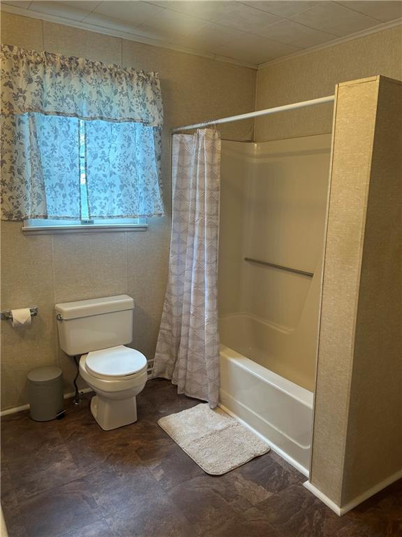 618 Patterson Road Apollo, PA 15613 - Photo 17 of 36 a bathroom with a toilet and shower