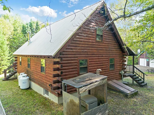 $549,000 | 11 Woods Road, Dallas Plt, ME 04970