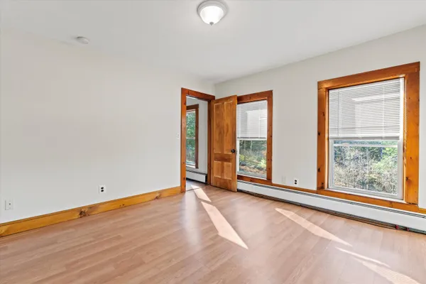 $575,000 | 177 Winnicutt Road, Stratham, NH 03885