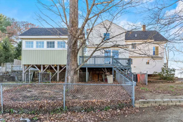 $575,000 | 177 Winnicutt Road, Stratham, NH 03885