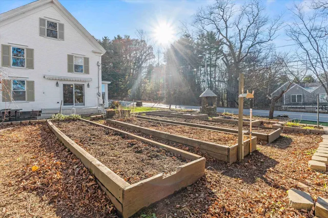 $600,000 | 177 Winnicutt Road, Stratham, NH 03885