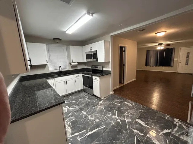 $240,000 | 1401 Old Highway 6, Cross, SC 29436