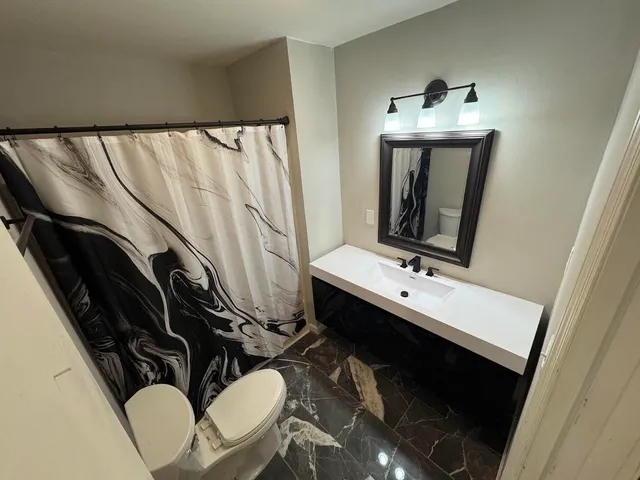 $240,000 | 1401 Old Highway 6, Cross, SC 29436