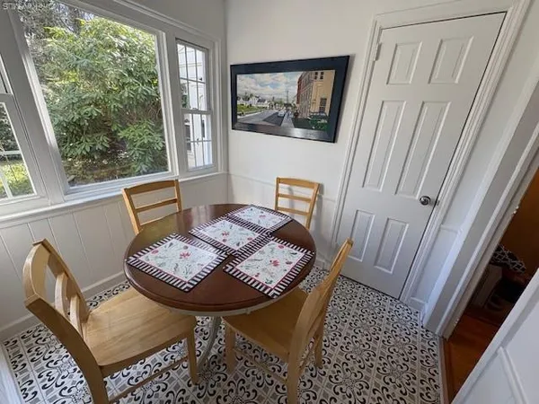 $6,900 | 106 Trumbull Road, Manhasset, NY 11030