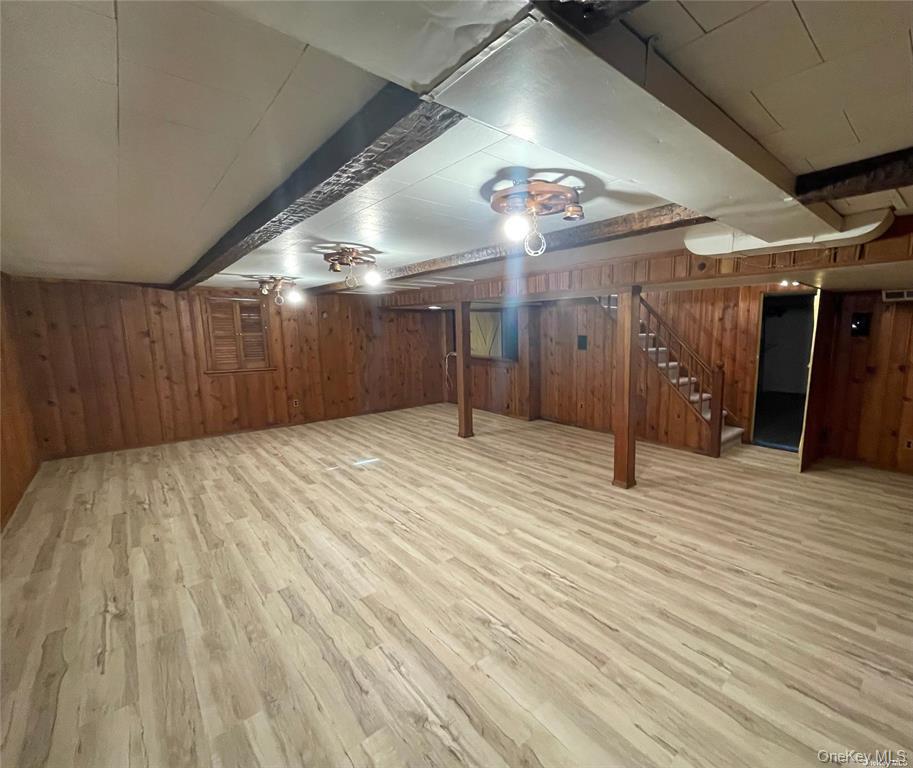 106 Trumbull Road Manhasset, NY 11030 - Photo 23 of 27