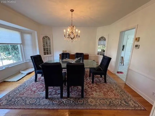 $6,900 | 106 Trumbull Road, Manhasset, NY 11030