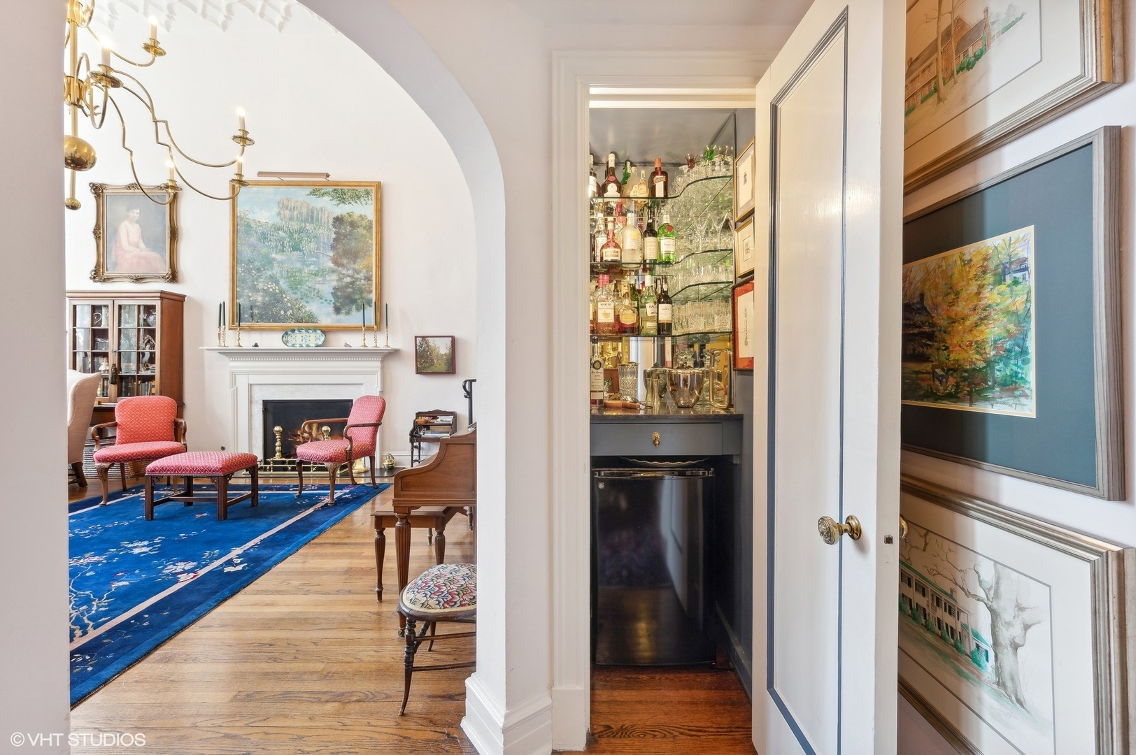 20 East Cedar Street, Unit 6E Chicago, IL 60611 - Photo 11 of 35 a very nice looking room with a large window and a fireplace