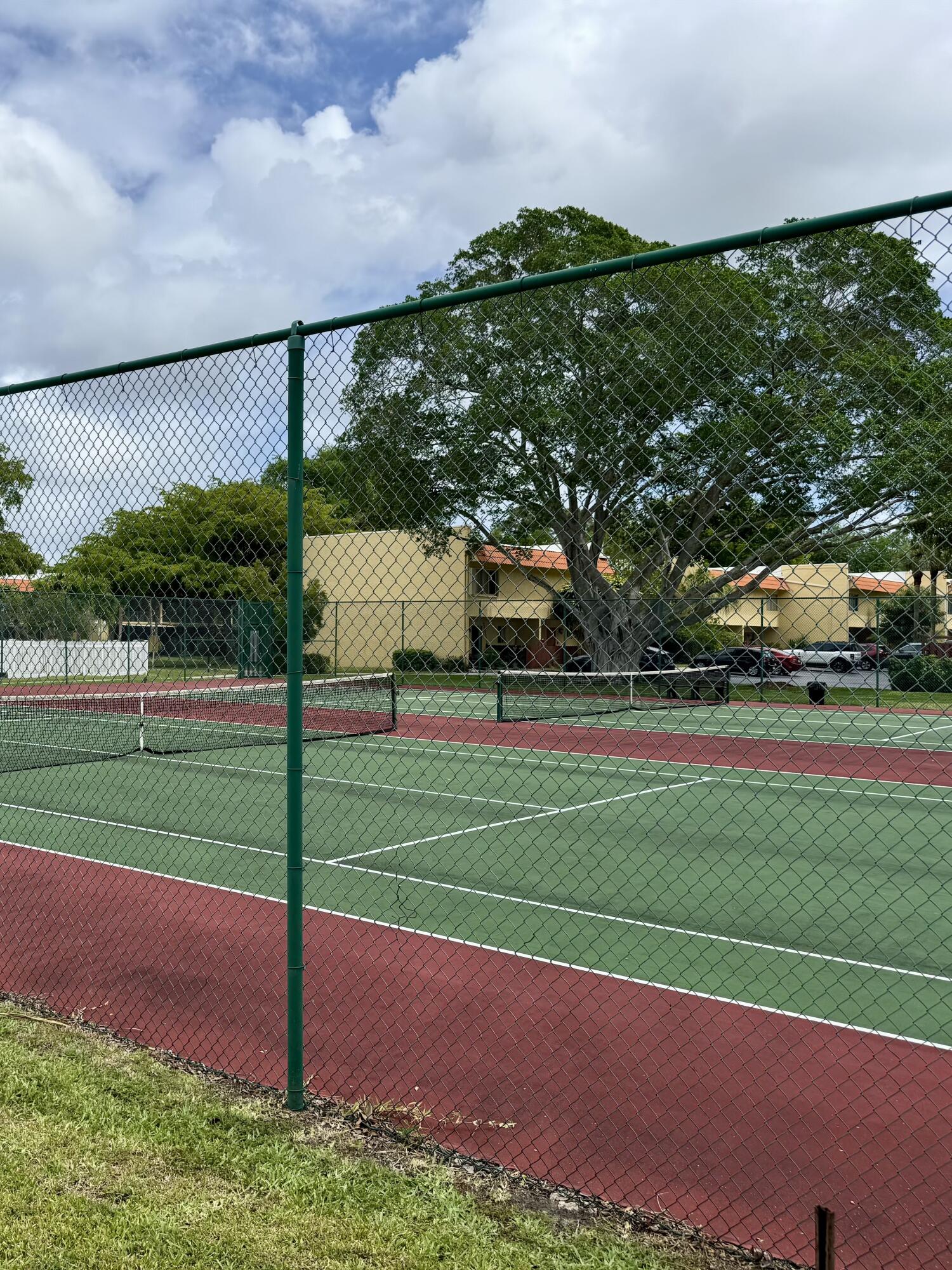912 Southwest 9th St Circle, Unit 101 Boca Raton, FL 33486 - Photo 25 of 25 a view of a park