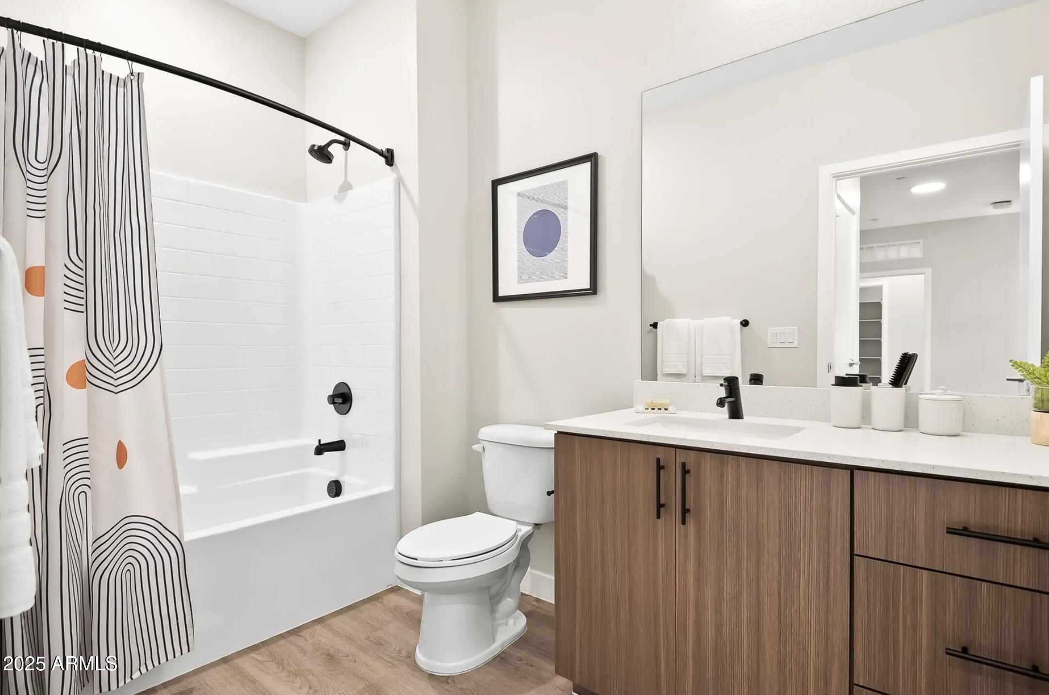 17445 West Lower Buckeye Road, Unit B1 Goodyear, AZ 85338 - Photo 16 of 35 Bathroom 2
