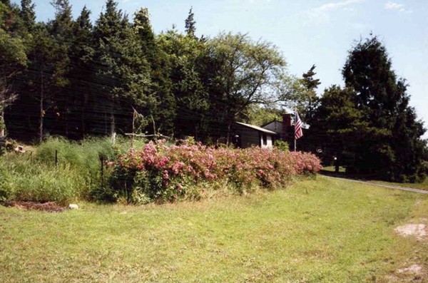 132 Manomet Point Road Plymouth, MA 02360 - Photo 2 of 4 Gallery Image 2