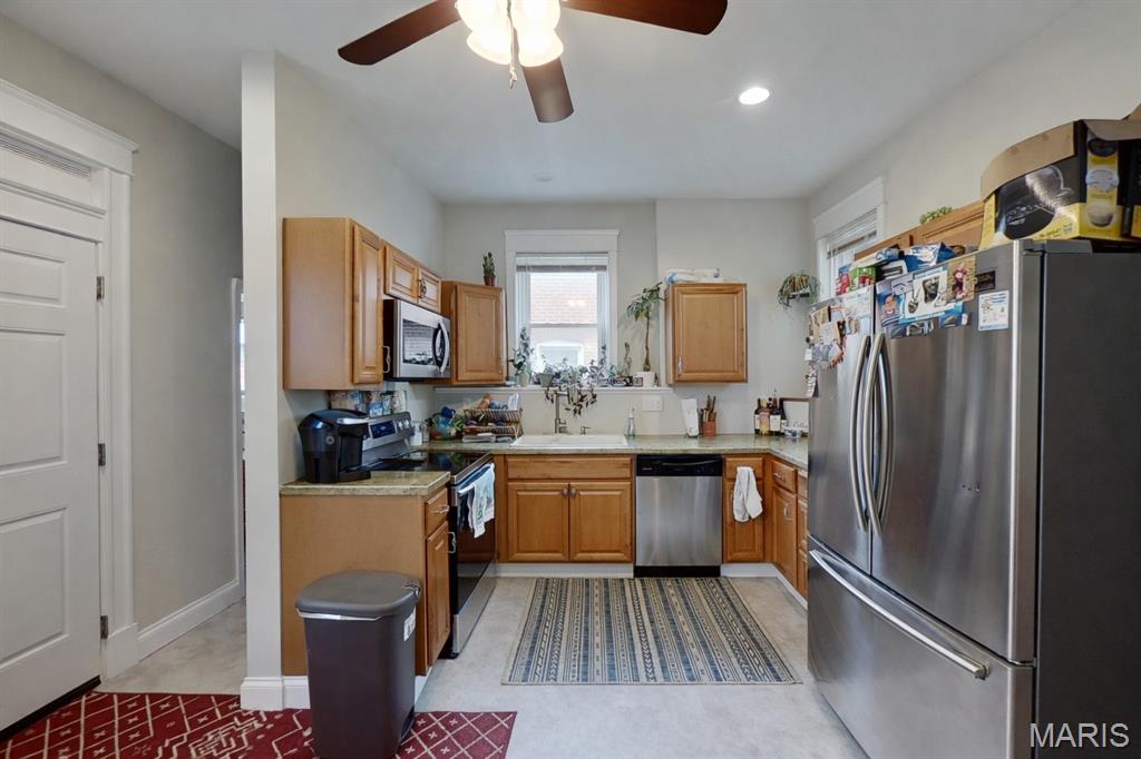 28 South 11th Street Belleville, IL 62220 - Photo 11 of 23