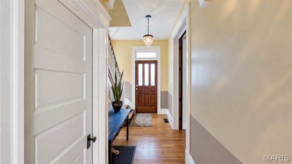 28 South 11th Street Belleville, IL 62220 - Photo 8 of 23