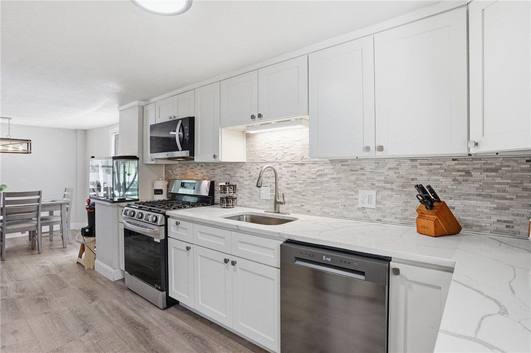 5 Maple Avenue Smithfield, RI 02917 - Photo 12 of 33