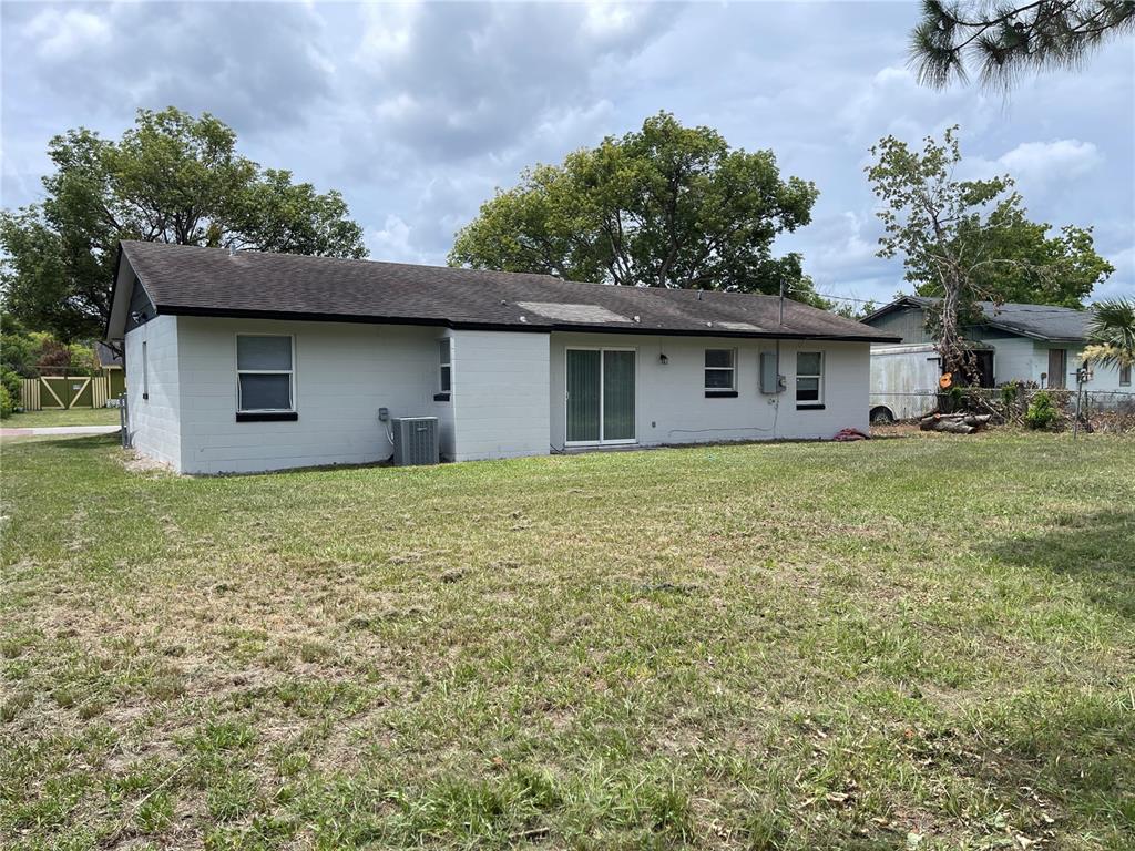 4321 Chateau Road Orlando, FL 32808 - Photo 6 of 26