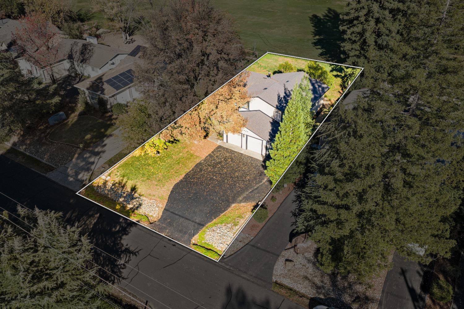 24626 Oro Valley Road Auburn, CA 95602 - Photo 2 of 54 a view of water from a balcony