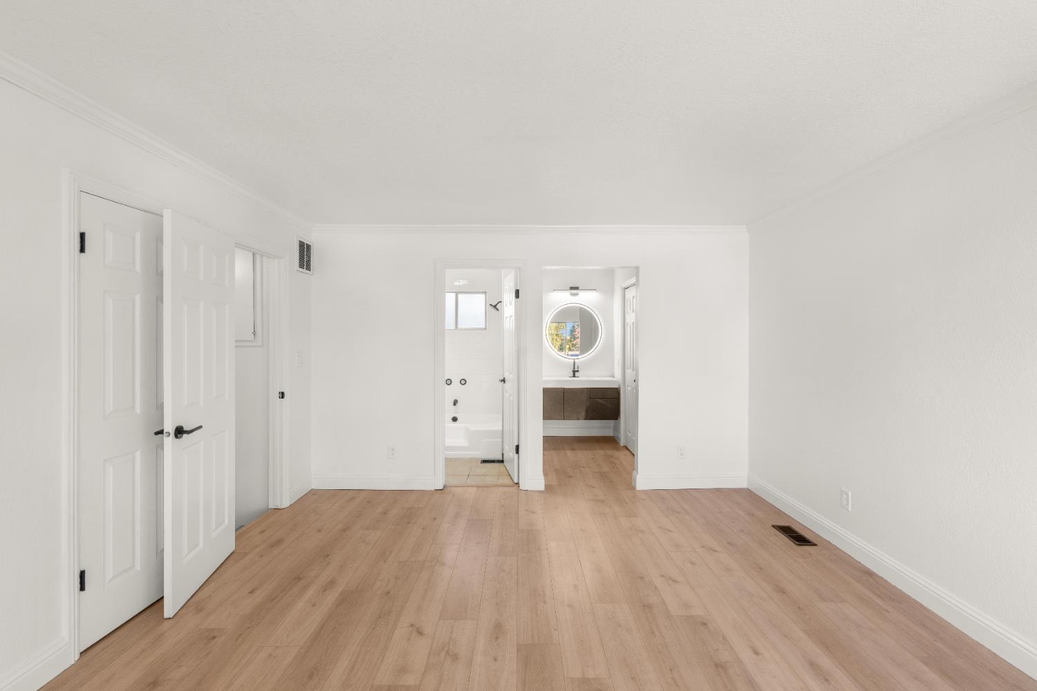 24626 Oro Valley Road Auburn, CA 95602 - Photo 36 of 54 a view of empty room with wooden floor