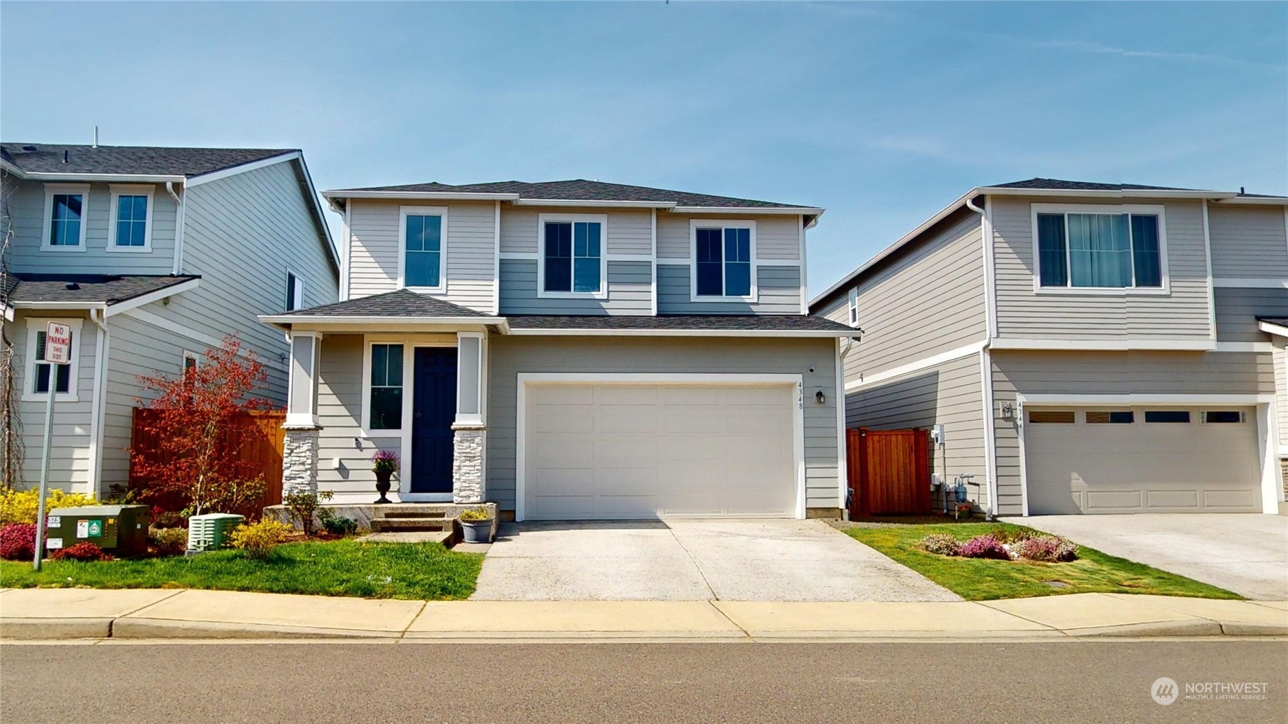 4348 Andasio Loop Southeast Port Orchard, WA 98366 - Photo 2 of 30 Gallery Image 2